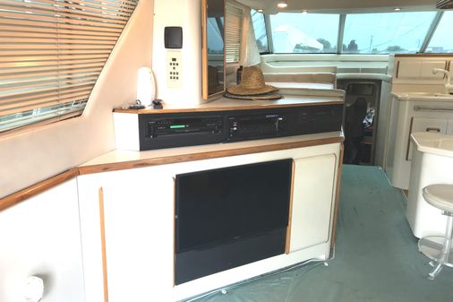 Sea Ray 550 Sedan Bridge image