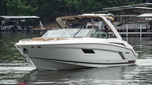 Cruisers Yachts 328 