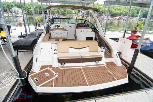 Cruisers Yachts 328 image