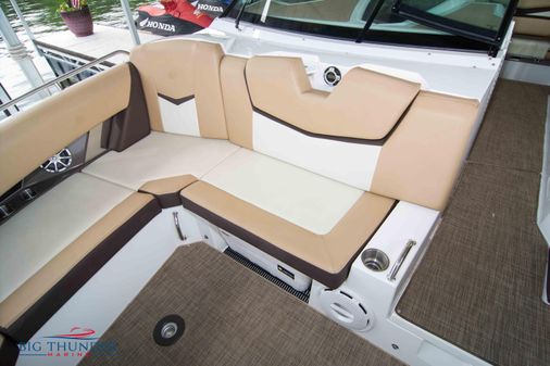 Cruisers Yachts 328 image