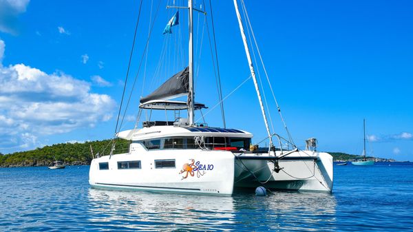 Lagoon 50