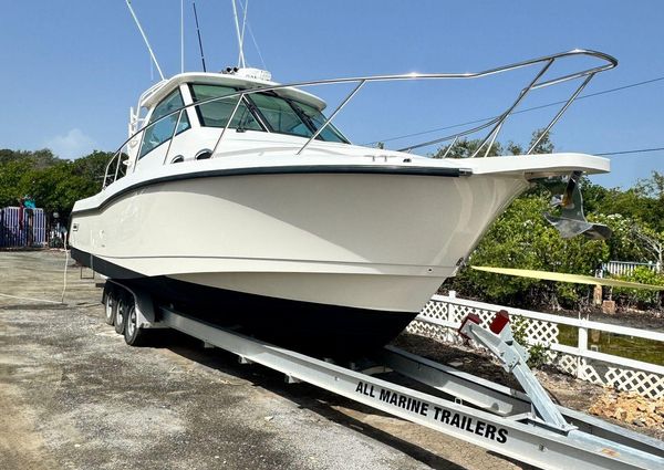 Boston-whaler 345-CONQUEST image