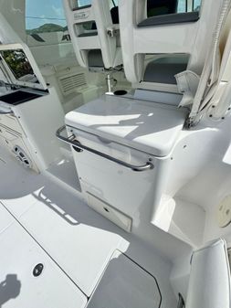 Boston-whaler 345-CONQUEST image