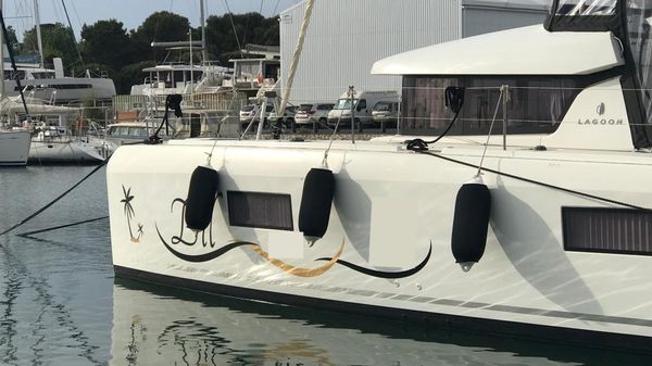 Lagoon 42