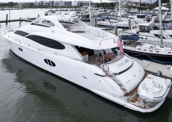 Lazzara Flybridge image