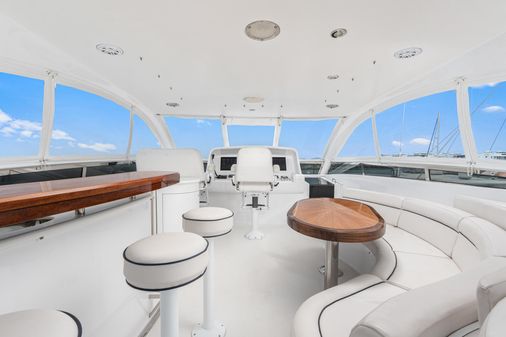 Lazzara Flybridge image