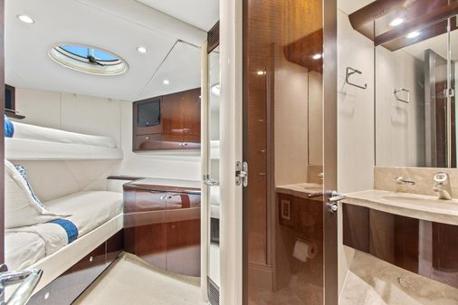 Lazzara Flybridge image