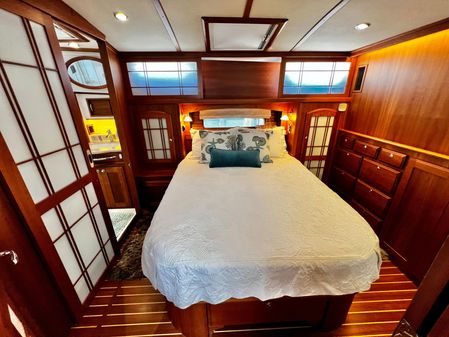 Sabre 48 Salon Express image