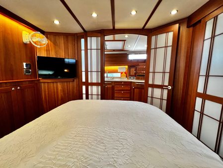 Sabre 48 Salon Express image