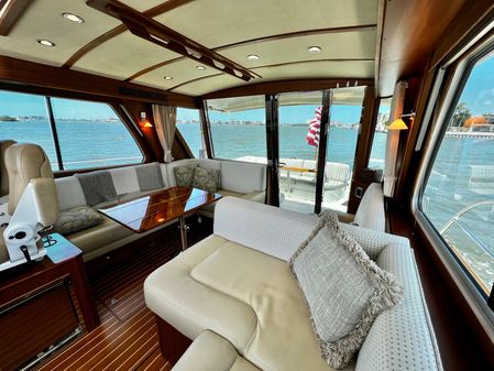 Sabre 48 Salon Express image