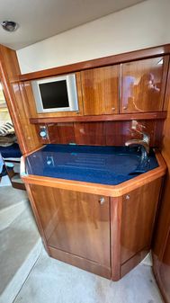 Sunseeker Sportfisher 37 image