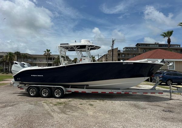 Cape Horn 32xs image