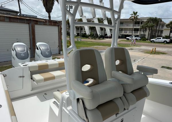 Cape Horn 32xs image