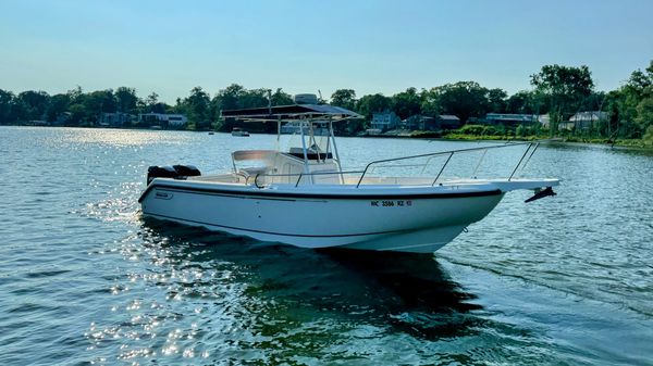 Boston Whaler 26 Outrage 