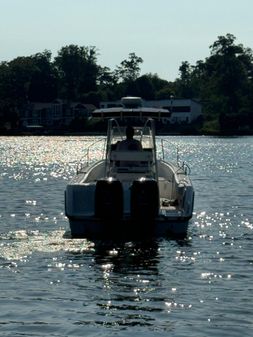 Boston Whaler 26 Outrage image