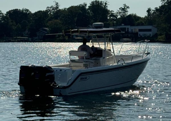 Boston Whaler 26 Outrage image