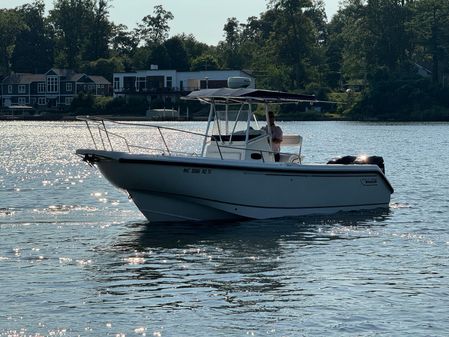 Boston Whaler 26 Outrage image