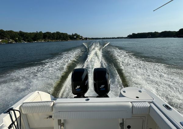 Boston Whaler 26 Outrage image