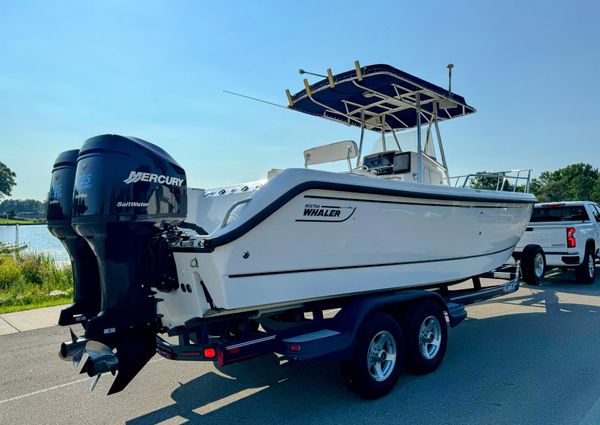 Boston Whaler 26 Outrage image