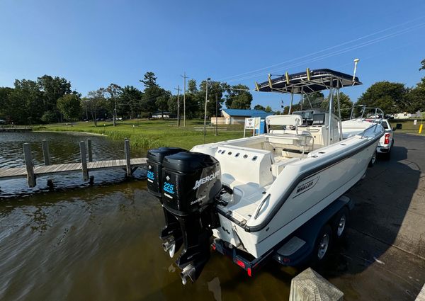 Boston Whaler 26 Outrage image