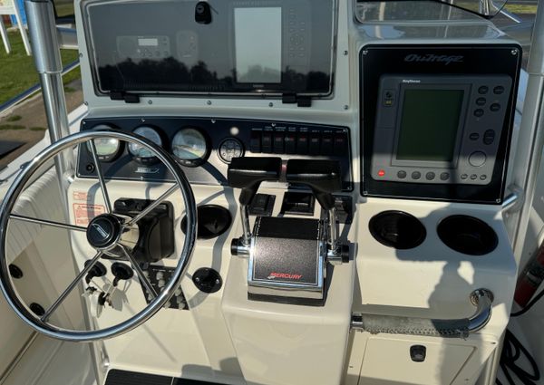 Boston Whaler 26 Outrage image