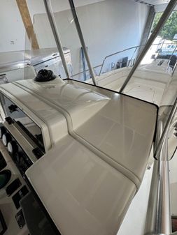 Boston Whaler 26 Outrage image