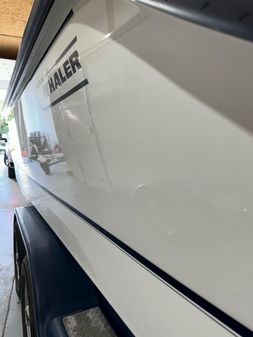 Boston Whaler 26 Outrage image