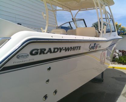 Grady-White Freedom 275 image