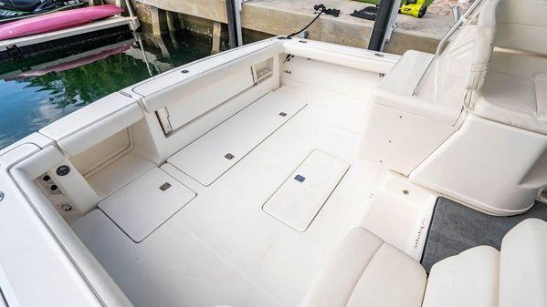 Tiara Yachts 3800 Open image