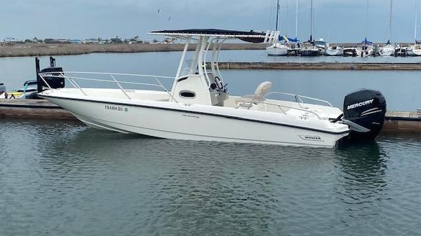 Boston Whaler 240 Dauntless
