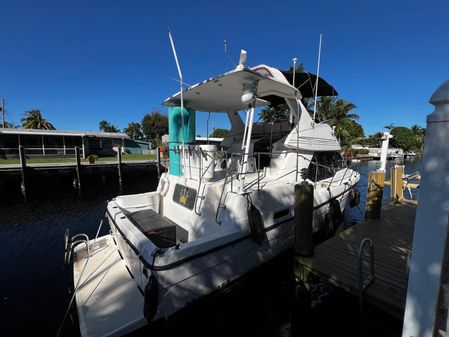 Bayliner 4087 Aft-Cabin MotorYacht image