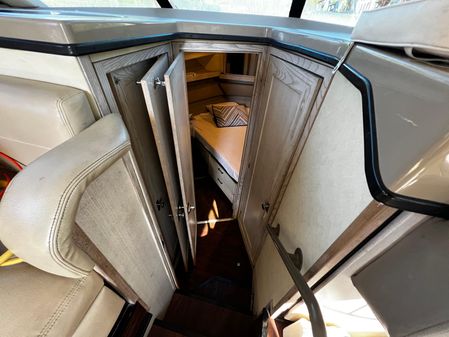 Bayliner 4087 Aft-Cabin MotorYacht image