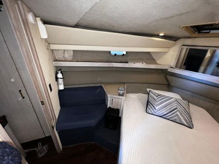 Bayliner 4087 Aft-Cabin MotorYacht image