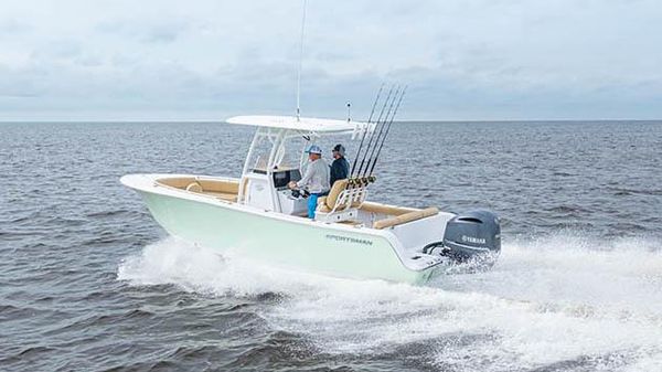 Sportsman Heritage 241 Center Console