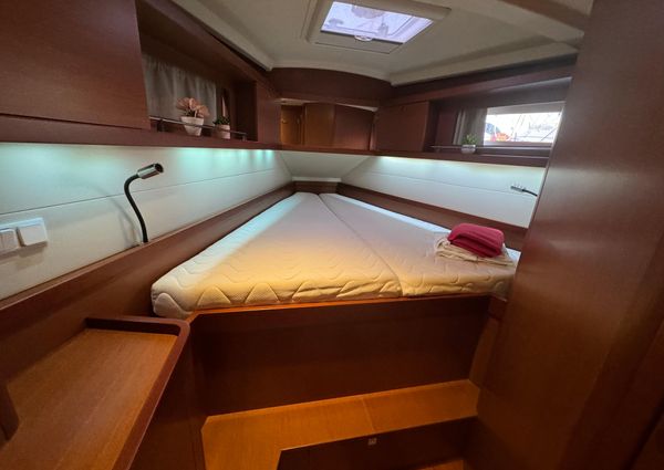 Beneteau Oceanis 41.1 image