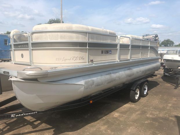 2004 Premier 225 Legend Deluxe RE Fort Smith, Arkansas - Whit’s Marine