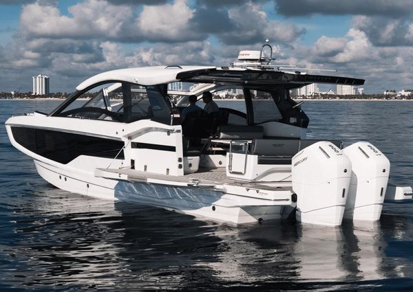 Galeon 375 GTO image