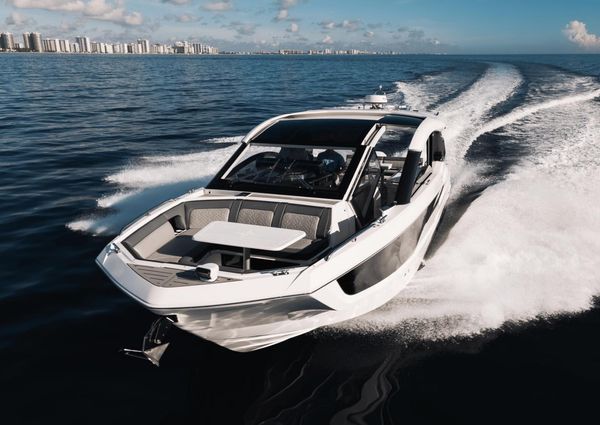 Galeon 375 GTO image