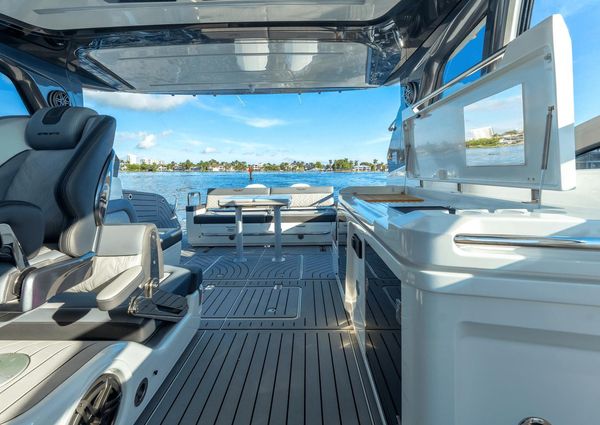 Galeon 375 GTO image