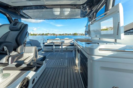 Galeon 375 GTO image