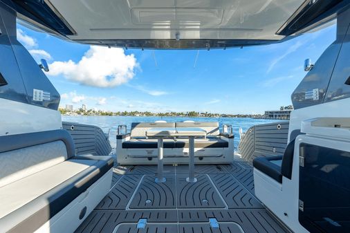 Galeon 375 GTO image