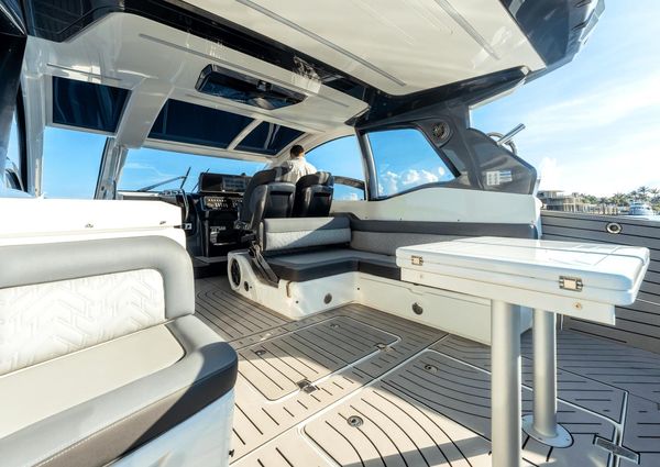 Galeon 375 GTO image