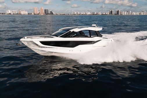 Galeon 375 GTO image