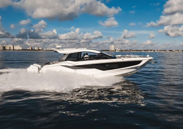 Galeon 375 GTO image