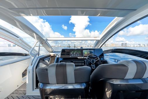 Galeon 375 GTO image