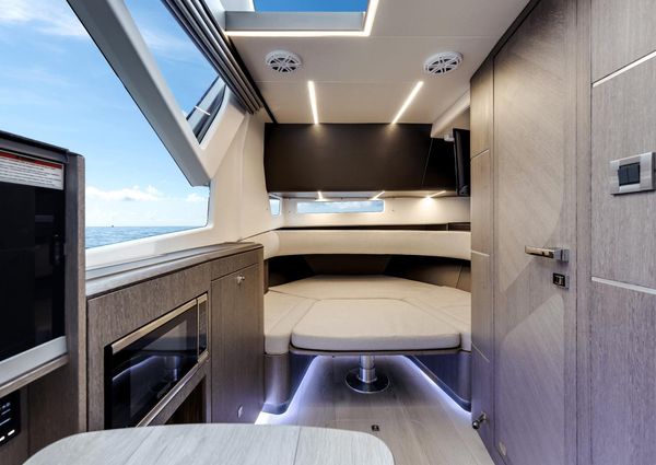 Galeon 375 GTO image