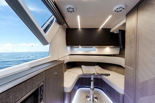 Galeon 375 GTO image