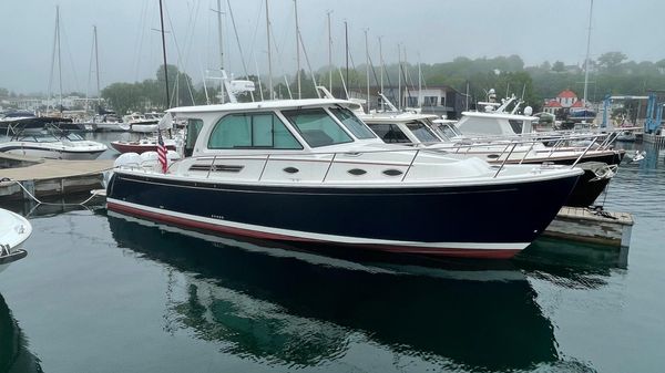 Back Cove 39O
