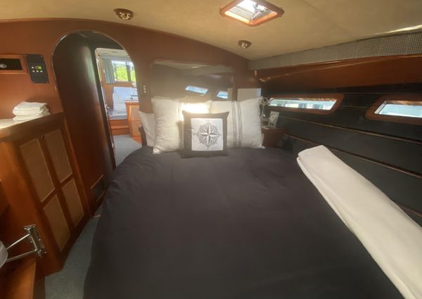 Midnight Lace 52 Flybridge image