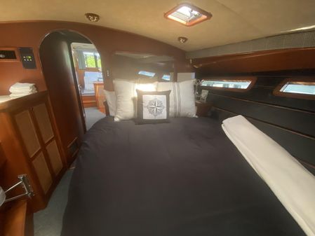 Midnight Lace 52 Flybridge image